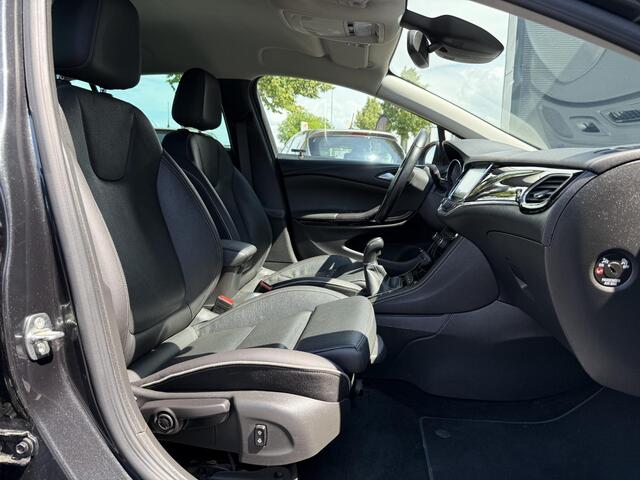 Opel ASTRA Sports Tourer 1.4 Innovation 2e Eigenaar,Camera,Trekhaak,Navi,6 Bak,Stoelverwarming,Stoelventilatie,Stuurverwarming,150pk,Pdc V+A,Apk tot 07-2026