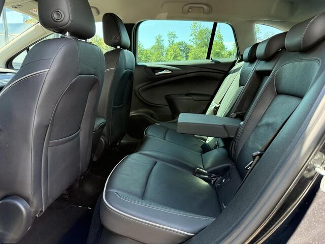 Opel ASTRA Sports Tourer 1.4 Innovation 2e Eigenaar,Camera,Trekhaak,Navi,6 Bak,Stoelverwarming,Stoelventilatie,Stuurverwarming,150pk,Pdc V+A,Apk tot 07-2026