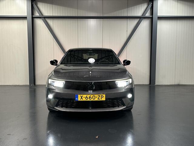 Opel ASTRA 1.2 130PK Turbo GS | AppleCarPlay/AndroidAuto | 360° Camera | Navigatie | Stoel/Stuur verwarmd | AGR Bestuurdersstoel | Adaptive CruiseControl | Two-Tone | Privacy Glass | Isofix |