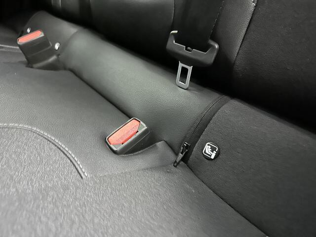 Opel ASTRA 1.2 130PK Turbo GS | AppleCarPlay/AndroidAuto | 360° Camera | Navigatie | Stoel/Stuur verwarmd | AGR Bestuurdersstoel | Adaptive CruiseControl | Two-Tone | Privacy Glass | Isofix |