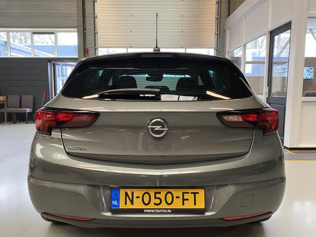 Opel ASTRA 1.2 Edition Cruise, Navi, Stoel / stuurwielverwarming