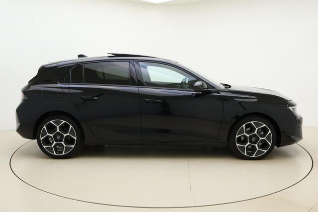 Opel ASTRA 1.2 Turbo Hybrid Ultimate 136pk | Climate Control | Alcantara Bekleding | Stoel-Stuur-Voorruitverwarming | Panoramadak | Camera | Cruise Control Adaptief