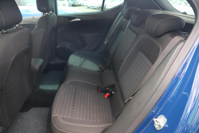Opel ASTRA 1.0 Turbo 120 Jaar Edition 105PK Sportstoelen Navigatie Carplay Android Climate Cruise Control 16 inch LMV