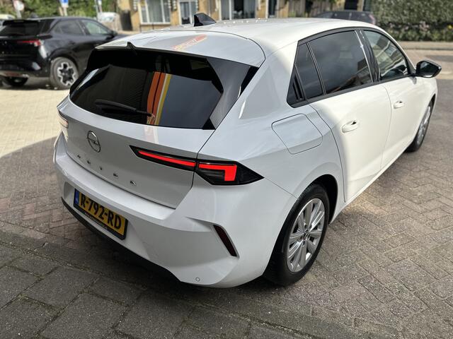 Opel ASTRA 1.2 Edition AGR stoelen/ Stoel Verwarming / ECC / Camera.