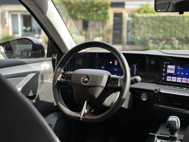 Opel ASTRA 1.2 Edition AGR stoelen/ Stoel Verwarming / ECC / Camera.