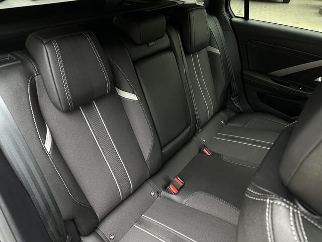 Opel ASTRA Sports Tourer 1.2 Turbo GS Automaat Key less/Camera V+A/Stoel en stuurverwarming.