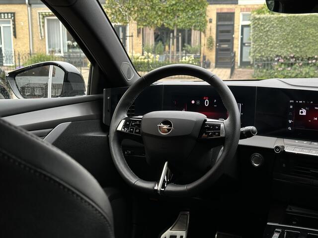 Opel ASTRA Sports Tourer 1.2 Turbo GS Automaat Key less/Camera V+A/Stoel en stuurverwarming.