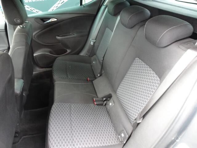 Opel ASTRA 1.0 Business+