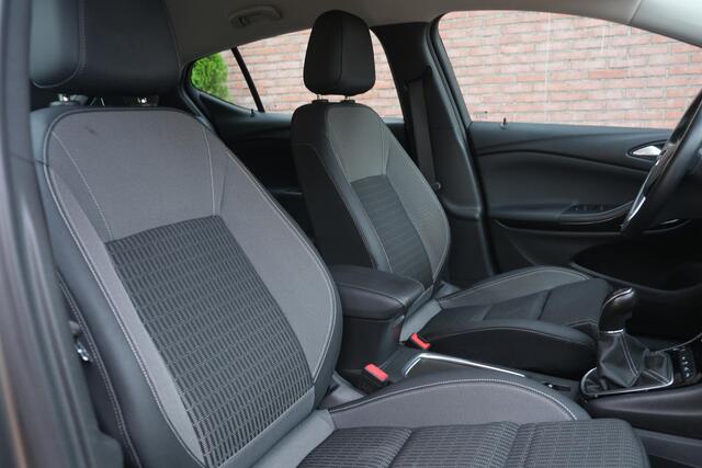 Opel ASTRA 1.2 Turbo 130pk 5-drs Elegance | Navi | App Connect | Climate | Cruise | Keyless | Camera | PDC | Trekhaak