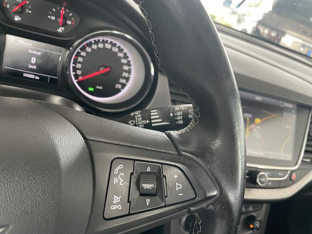 Opel ASTRA Sports Tourer 1.0 Turbo Online Edition Airco - Cruise control - Parkeersensoren achter - Licht metalen velgen 18 inch - Navigatie - Lederen stuurwiel