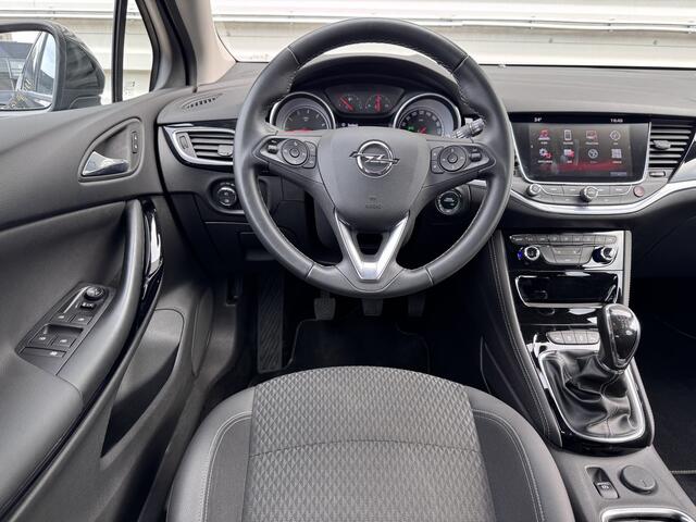 Opel ASTRA 1.4 Business Executive | Navigatie | Parkeer sensoren | Cruise control |