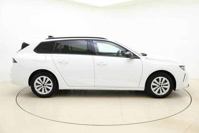 Opel ASTRA Sports Tourer 1.2 Turbo Business Edition | Climate control | Navigatie | Camera achter | Stoel en stuurverwarming | AGR stoel links | Privacy glass achter |