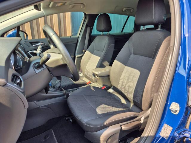 Opel ASTRA Sports Tourer 1.4 Turbo 120 Jaar Edition | Navi | Clima | Trekhaak