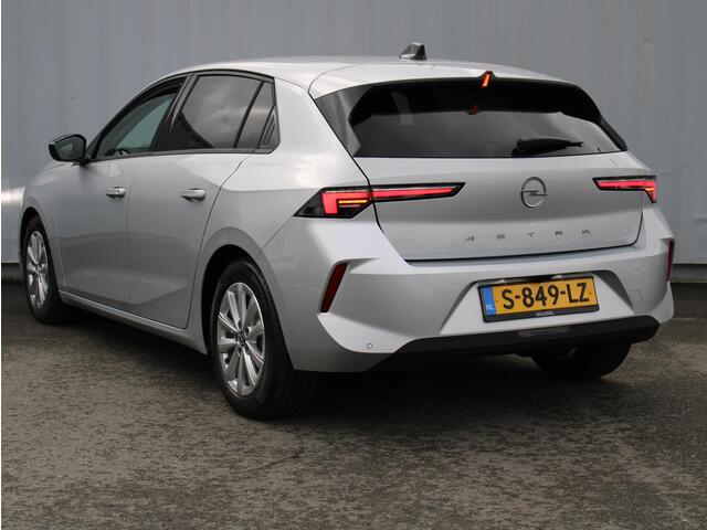 Opel ASTRA 1.2T 110 EDITION 2023 NAVI/CAMERA