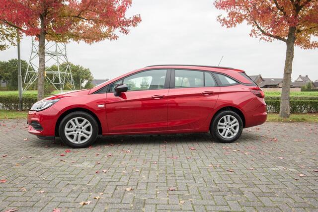 Opel ASTRA Sports Tourer 1.2 Edition