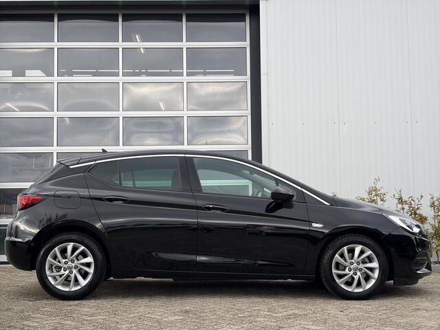 Opel ASTRA 1.2 Elegance 131pk | Achteruitrijcamera | Apple Carplay/Android Auto | Dab | Matrix led koplampen | Navigatiesysteem full map | Rijstrooksensor met correctie | Zeer nette auto!