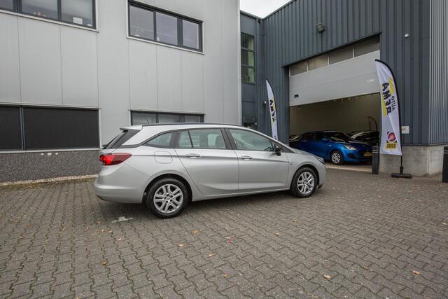 Opel ASTRA Sports Tourer 1.2 Business Edition