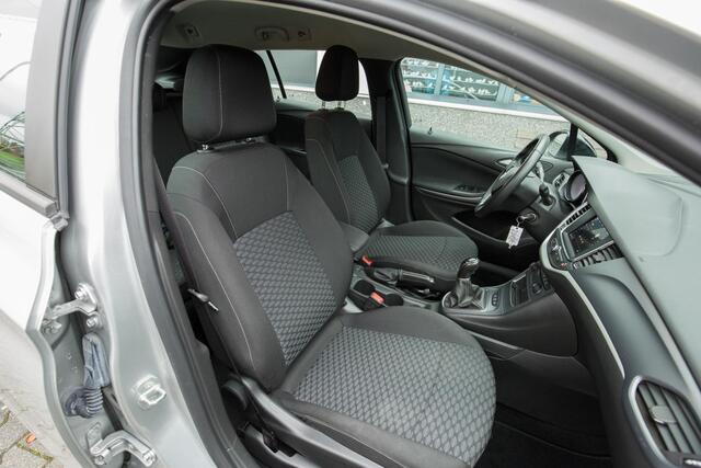 Opel ASTRA Sports Tourer 1.2 Business Edition