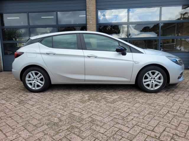 Opel ASTRA 1.2 Turbo 131pk Business Edition carplay, sport stoel, trekhaak, led