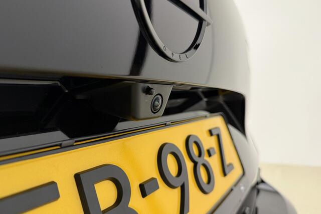 Opel ASTRA Sports Tourer 1.6 Turbo Plug In Hybrid 225 pk GSE | Alcantara bekleding | HUD | 18" LMV | Black pakket | Matrix verlichting | Winterpakket | Actieve vering |