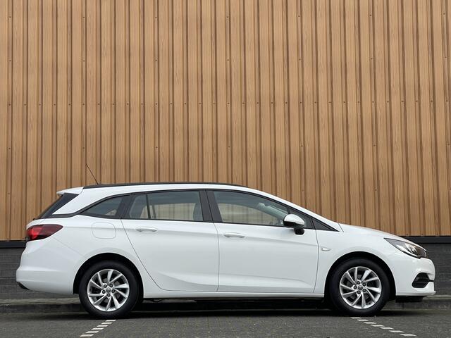 Opel ASTRA Sports Tourer 1.2 Edition | Cruise Control | Parkeersensoren Achter | Apple Carplay/Android Auto | DAB | Navigatie |