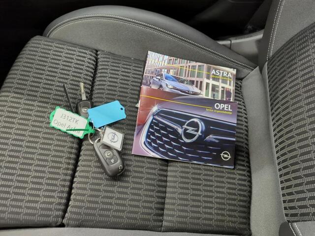 Opel ASTRA 1.2 Launch Elegance 1e Eigenaar | NL-Auto | Volledig Onderh. | BTW | WinterPack | Camera | Navi | Carplay | Climate | Full Led | PDC | DAB