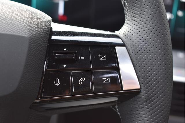 Opel ASTRA Sports Tourer 1.2 Turbo GS Panorama, Adaptive cruise, 360", Stuur/stoelverwarming, Keyless