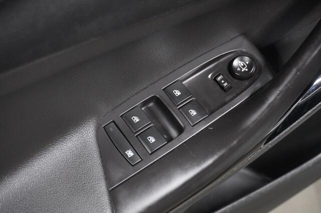 Opel ASTRA Sports Tourer 1.4 Turbo Innovation / Trekhaak / Open dak / Camera / Leer