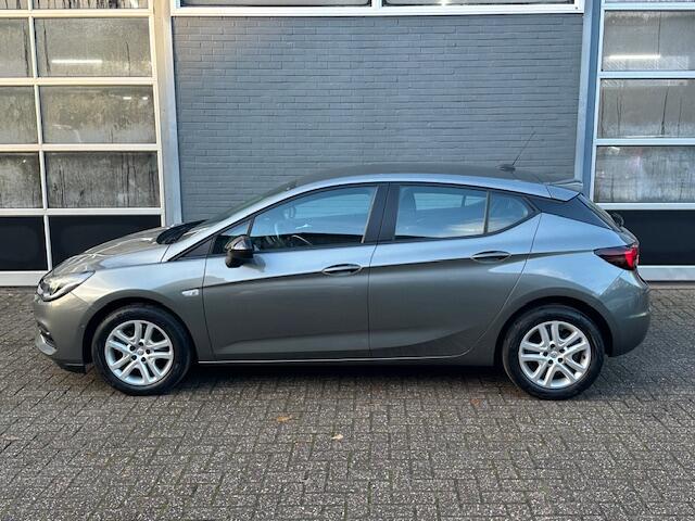 Opel ASTRA 1.2 Business Edition/ Incl afl.pakket en 12 mnd Bovag garantie