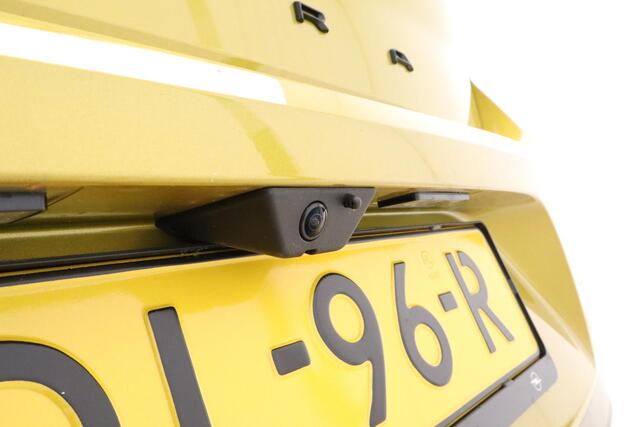 Opel ASTRA 1.2 Turbo GS 130pk Automaat | Adaptive Cruise Control | 360° Camera | 18" Lichtmetalen velgen | Panorama dak | Stoelverwarming | Keyless Entry & Start | Navigatie