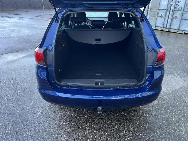 Opel ASTRA Sports Tourer 1.2 Design & Tech