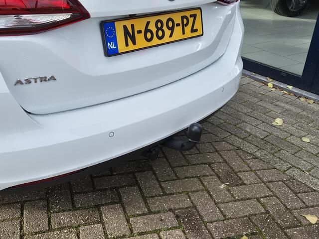Opel ASTRA Sports Tourer 1.2 Design & Tech | Navigatie | Trekhaak | Climate Control | Cruise Control | Licht metalen velgen