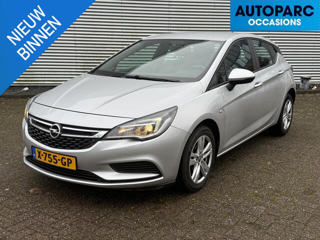 Opel ASTRA 1.0 Turbo 120 Jaar Edition , AIRCO, NAVI, CRUISE CONTROLE, CARPLAY, NETTE EN GOEDRIJDENDE ASTRA MET VEEL OPTIES, LEDEREN STUURWIEL MULTI FUNCTIONEEL