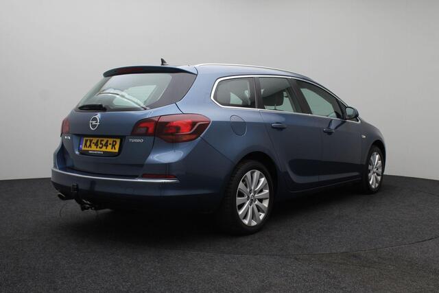 Opel ASTRA Sports Tourer 1.4 Turbo Blitz 2016 Airco | Navigatie | Cruise control | Bluetooth USB | Trekhaak | Lichtmetaal | Elektrische ramen + spiegels | Half leder