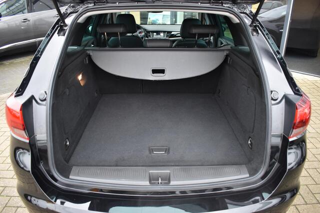 Opel ASTRA Sports Tourer 1.2 Design & Tech | Camera / Navi / Climate controle