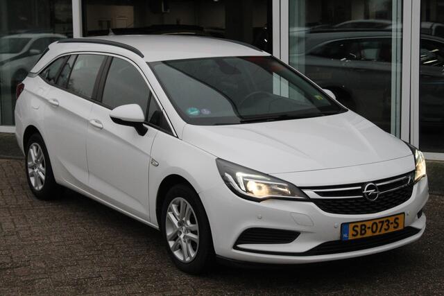 Opel ASTRA Sports Tourer 1.4 Business+