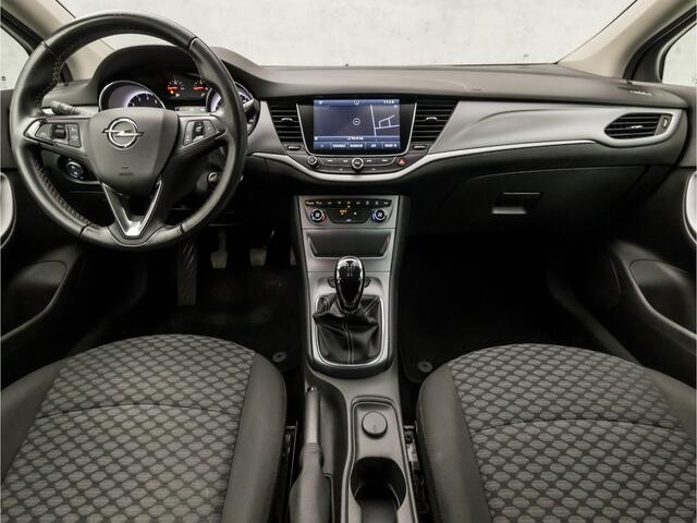 Opel ASTRA Sports Tourer 1.0 Sport (APPLE CARPLAY, GROOT NAVI, CLIMATE, TREKHAAK, SPORTSTOELEN, GETINT GLAS, PARKEERSENSOREN, NIEUWSTAAT)