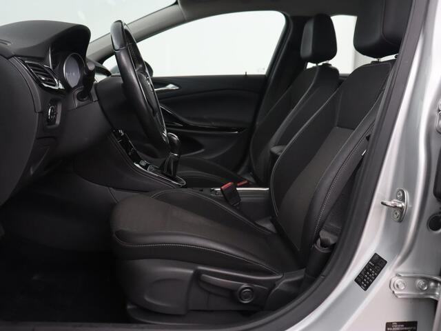 Opel ASTRA 1.4 Turbo Innovation | Trekhaak | Carplay | Navigatie | Keyless | Climate control | Parkeerhulp | 17'' | Cruise control | Bluetooth