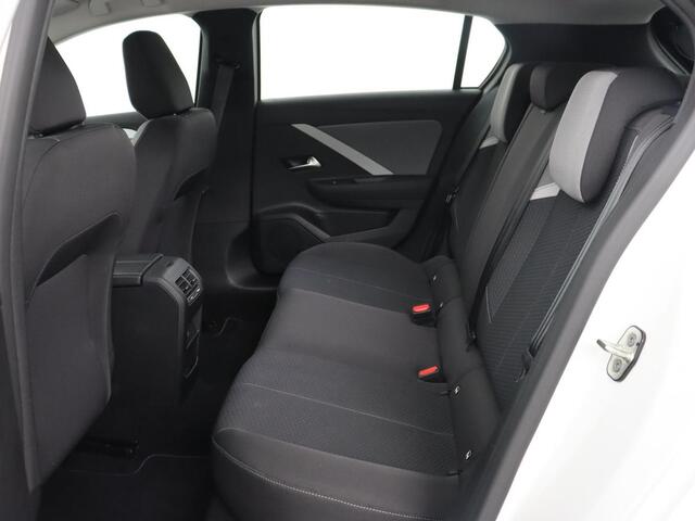 Opel ASTRA 1.6 Hybrid Edition | Trekhaak | Adaptive cruise | Carplay | Full LED | Parkeerhulp | Digital Cockpit | DAB | Keyless start