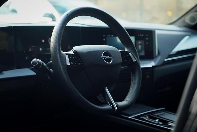 Opel ASTRA 1.2 GS Line / Aut / Carplay / 18'' / Virtual Display