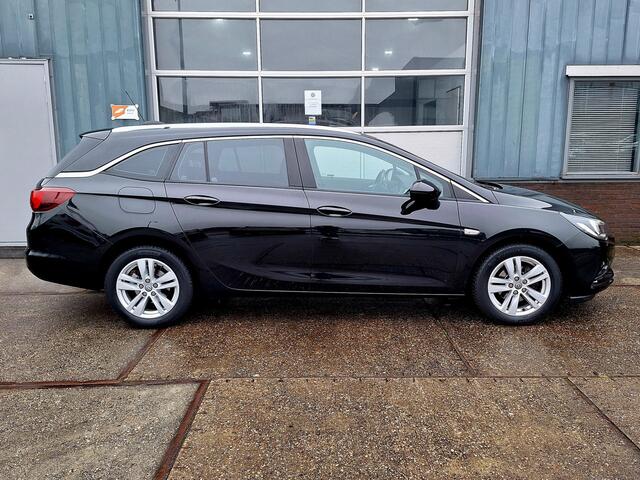 Opel ASTRA Sports Tourer 1.0 Online Edition