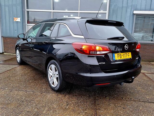 Opel ASTRA Sports Tourer 1.0 Online Edition