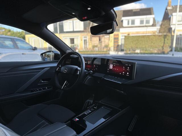 Opel ASTRA Sports Tourer 1.2 Turbo GS Automaat Stoel verwarming/Camera/Parkeerhulp.