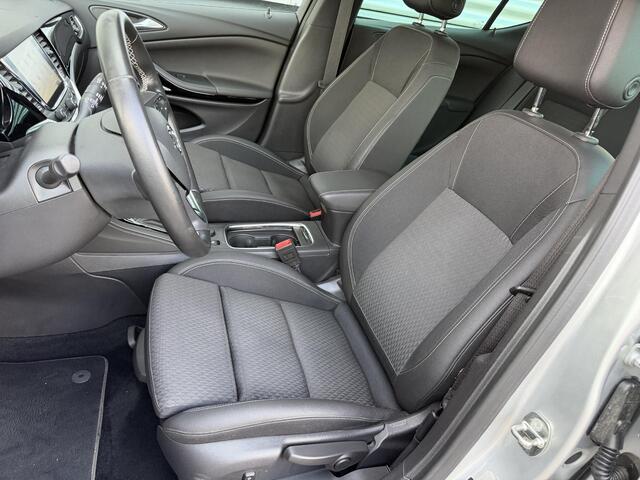 Opel ASTRA Innovation+ 1.0 Turbo 105pk | LED MATRIX | AGR-STOELEN | KEYLESS | APPLE CARPLAY / ANDROID AUTO | ZOMER EN WINTER SET | CAMERA | NAVI | ISOFIX |