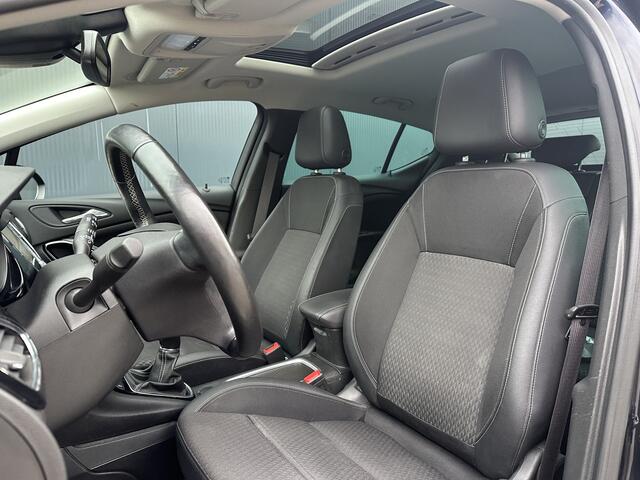 Opel ASTRA 1.0 Turbo Business Executive | Cruise | Clima | Stoelen / stuur verwarmd