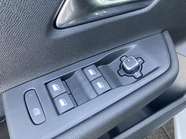 Opel ASTRA Electric 54 kWh Edition | Adaptive cruise control | Climate control | Parkeersensoren | Apple Carplay/ Android auto | 18" Lichtmetalen velgen |