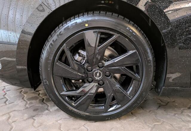 Opel ASTRA 1.2 Turbo GS Automaat Black line/Stoel+Stuurverwarming/Camera.