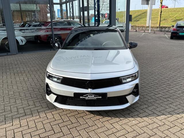 Opel ASTRA 1.2 GS AUTOMAAT 130PK LMV NAVI PDC-CAMERA WINTERPACK