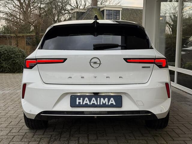 Opel ASTRA 1.6 Turbo Plug In Hybrid Ultimate | Automaat | Achteruitrij camera | Apple Carplay | Electronic climate controle | Elektrisch glazen Panorama Dak | Voorstoelen verwarmd | Navigatiesysteem |