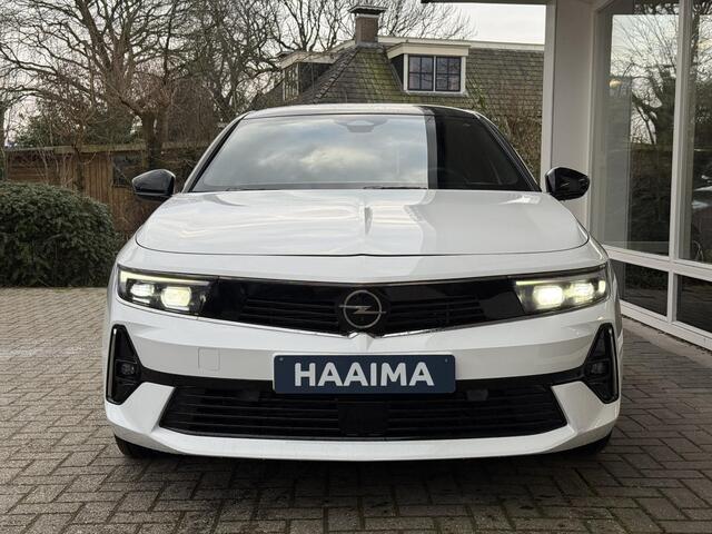 Opel ASTRA 1.6 Turbo Plug In Hybrid Ultimate | Automaat | Achteruitrij camera | Apple Carplay | Electronic climate controle | Elektrisch glazen Panorama Dak | Voorstoelen verwarmd | Navigatiesysteem |